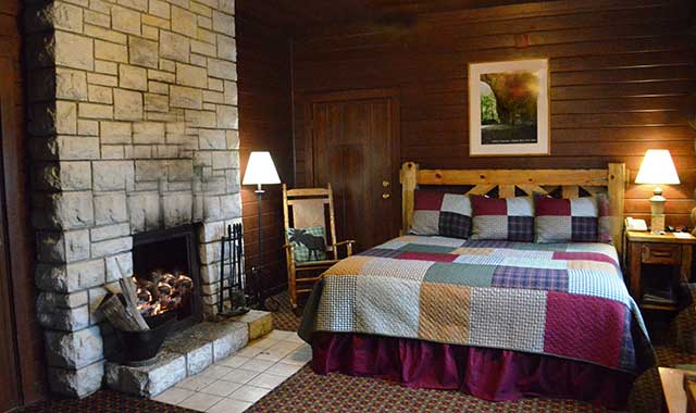 Guests enjoy the cozy cabins inside Starved Rock State Park.